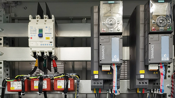 起重機監(jiān)控系統(tǒng)特點