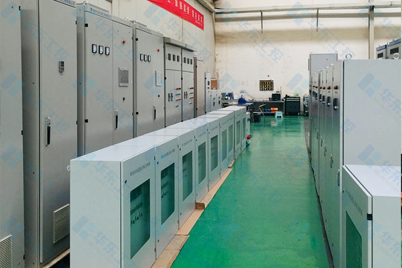 華東工控-變頻控制柜生產(chǎn)車(chē)間